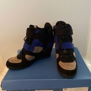 Shoes women size 8.5